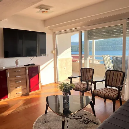 شقة Maris - نيوم